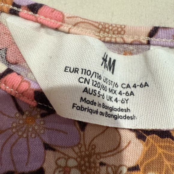 H&M Girl’s Dress Bundle Two Floral Long Sleeved Size 5 and 6 - Picture 5 of 10
